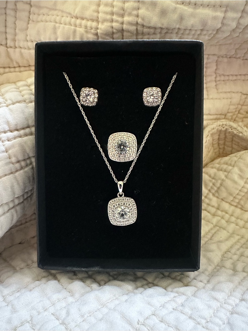 BRAND NEW Kay Jewelers Halo Pendant Necklace, Ring & Stud Earrings